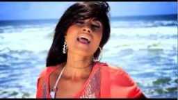 Sexy Punjabi Singer Aiysha Saagar Mere Tere Uthe